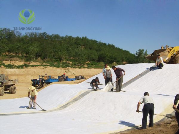 膨润土复合防水毯（GCL）铺设前的准备工作